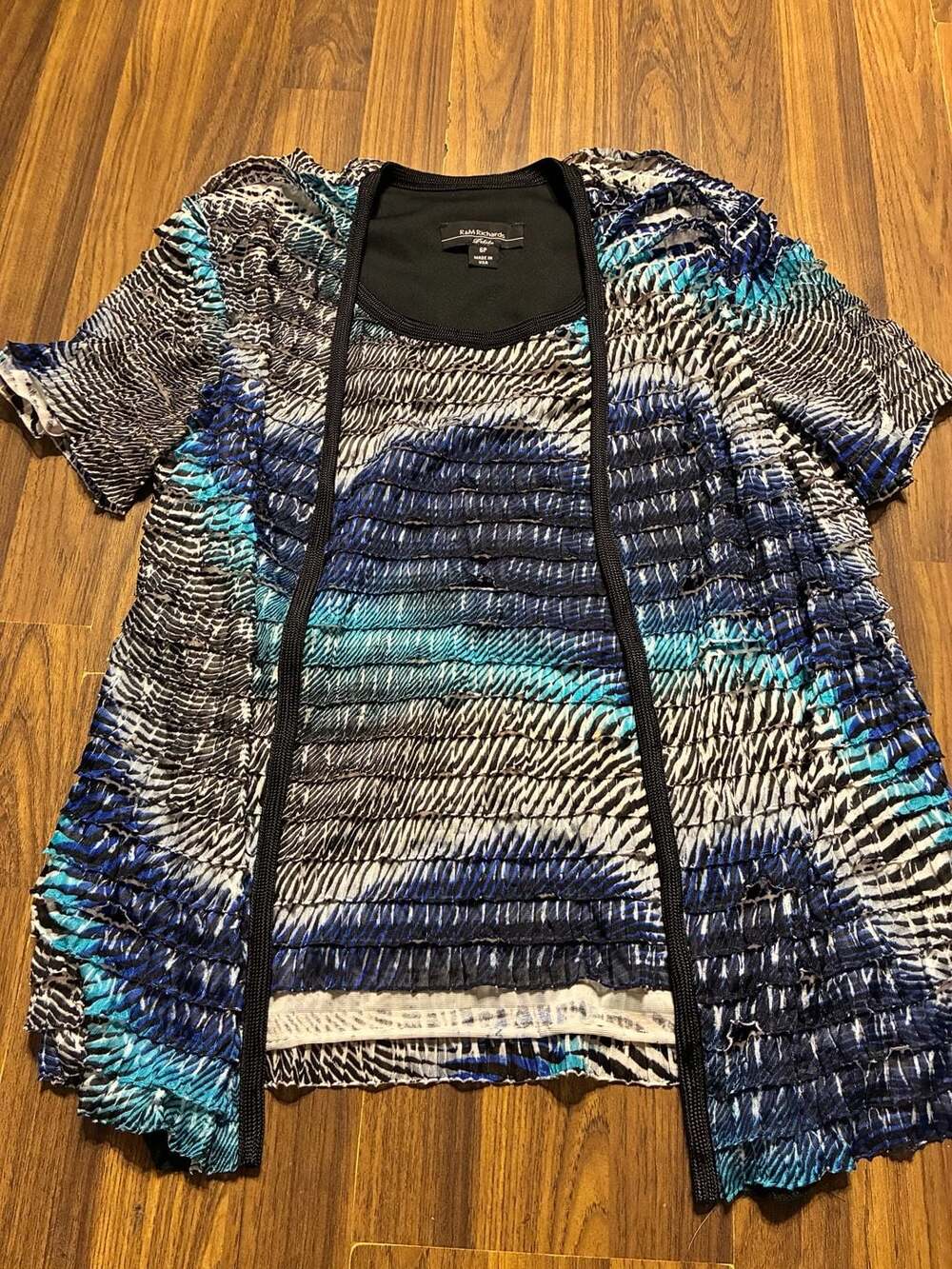 R&M Richards Petite Women's Abstract Print Crinkle Tiered Tunic Top Size 6P